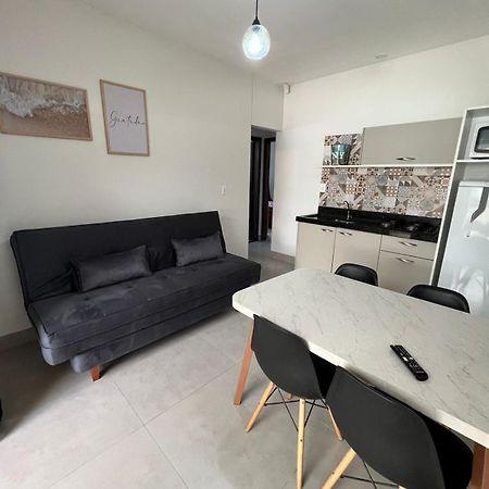 Residencial Flamini Apartment บอมบินญัส ภายนอก รูปภาพ