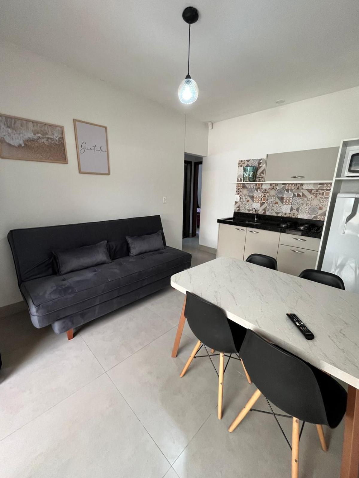 Residencial Flamini Apartment บอมบินญัส ภายนอก รูปภาพ
