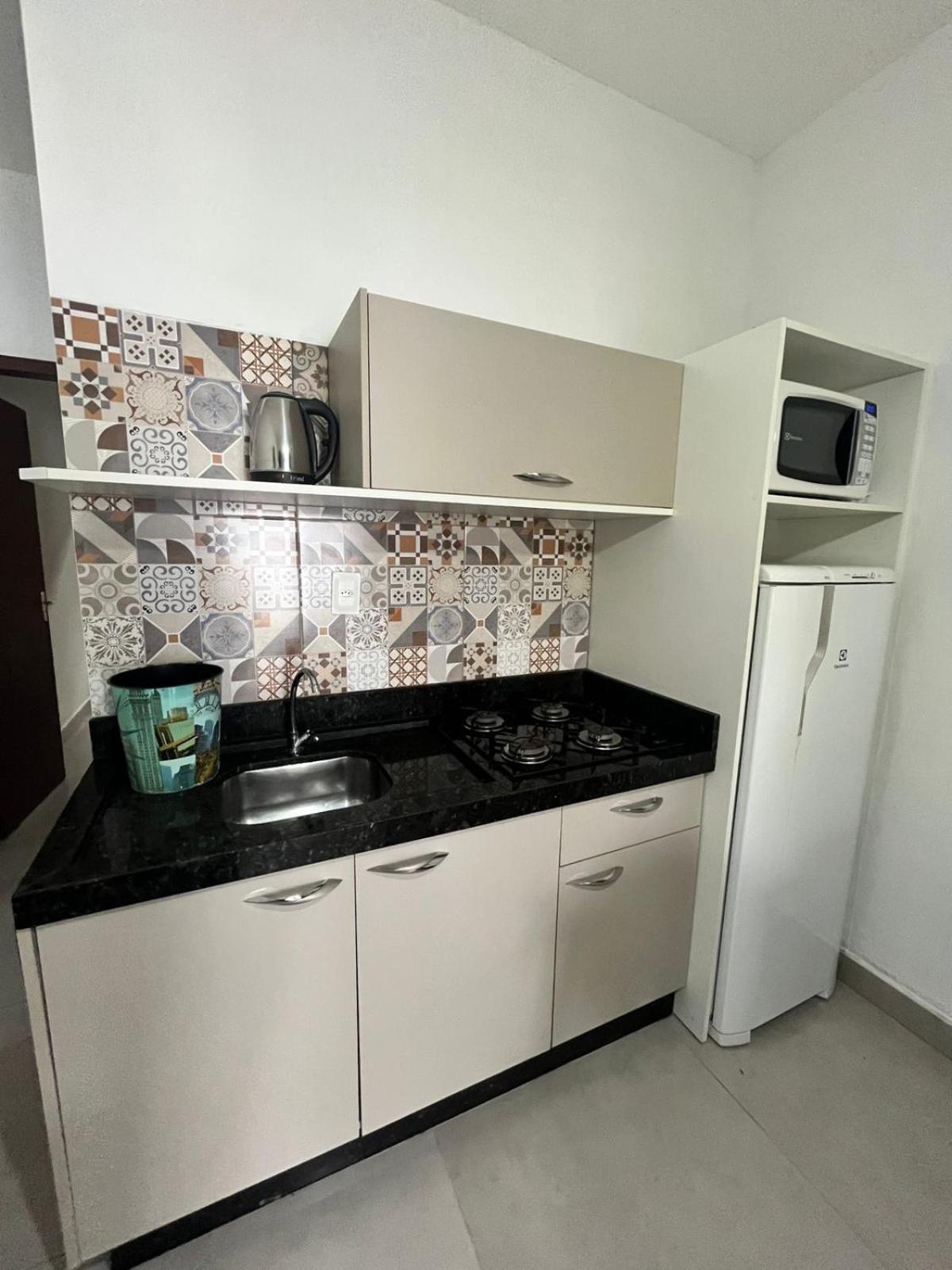 Residencial Flamini Apartment บอมบินญัส ภายนอก รูปภาพ